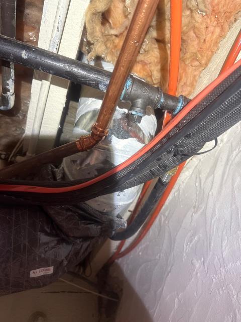 Returned to a customer’s home in Philadelphia, PA 19119 to perform two tasks recommended during a previous maintenance visit. The first was replacing a leaking gas line with a flexible line, which was identified as urgent to ensure safe operation. The second was a cleaning of the combi unit using vinegar to remove buildup and maintain efficiency. Both tasks were completed successfully, with the gas line secured, the combi unit clean, and the system operating safely and efficiently. Another home ready for reliable heating and hot water performance this season.