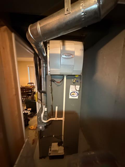 Just wrapped up an annual heating tune-up for a homeowner in Warminster, PA 18974, who responded to our $59 postcard offer. The gas furnace, approximately 7 years old and located in the basement, was inspected, cleaned, and tested as part of routine maintenance. Everything is operating efficiently and safely, ensuring reliable heating for the season and continuing the home’s yearly maintenance schedule.