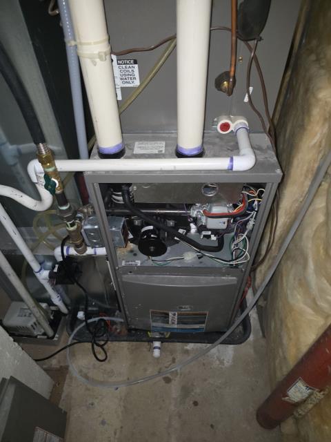 Inspected the Lennox gas furnace, checked its operation sequence, cleaned the pipes, serviced the condensate line, and cleaned the flame system. After testing, the furnace restored safe heating while the secondary system provided partial warmth.