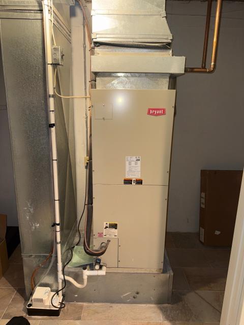 Diagnosed a non-operational hvac zone, checked other zones, and found faulty low-voltage control wiring. Repaired the wiring, restored communication, and tested all zones. The air handler now responds correctly.
