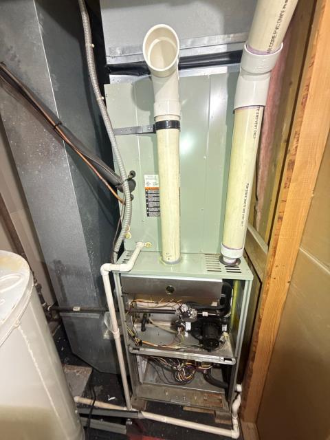 We performed a spring maintenance check on an older electric hvac system using a seasonal coupon. Our technician inspected all components, tested cooling performance, and found everything in good working order. The system is ready for the season. We performed a spring maintenance check on an older electric hvac system using a seasonal coupon. Our technician inspected all components, tested cooling performance, and found everything in good working order. The system is ready for the season.