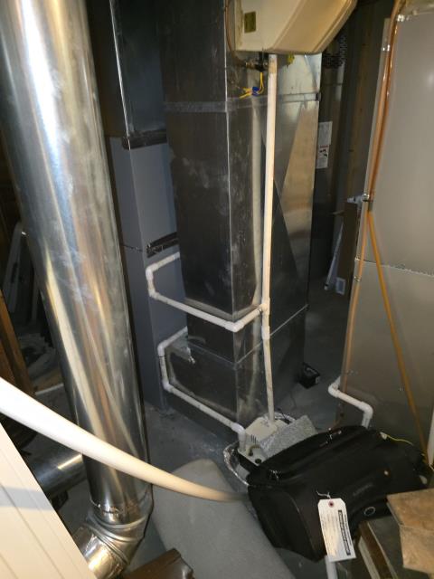 We upgraded the hvac system, converting it to a 4-zone setup with new dampers, controls, and thermostats. We also added an external filter rack for better airflow and maintenance. We upgraded the hvac system, converting it to a 4-zone setup with new dampers, controls, and thermostats. We also added an external filter rack for better airflow and maintenance.
