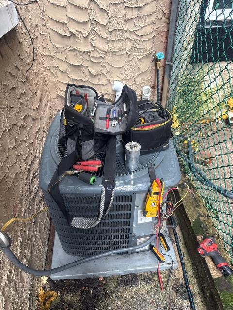Philadelphia, pa - we fixed a no-cooling issue by adding refrigerant, sealing leaks, and replacing the thermostat. We also performed a voltage control service and used uv dye to monitor for future leaks. Philadelphia, pa - we fixed a no-cooling issue by adding refrigerant, sealing leaks, and replacing the thermostat. We also performed a voltage control service and used uv dye to monitor for future leaks.