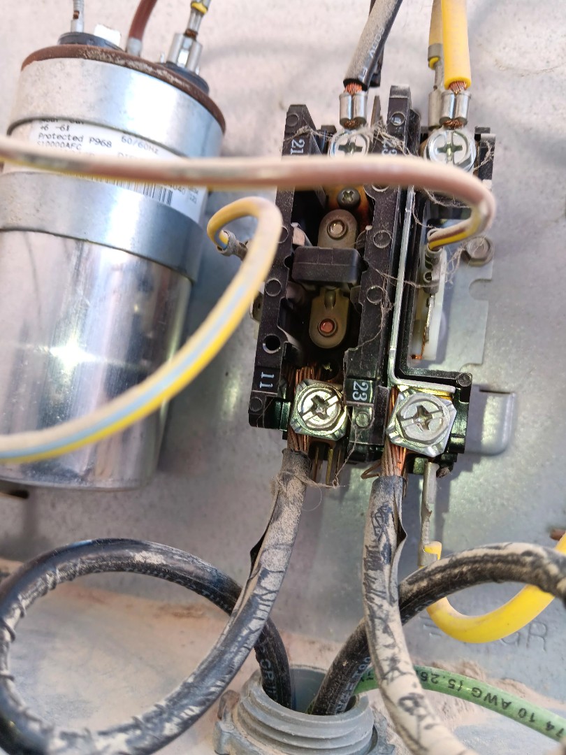 Las Vegas, NV - Tightened supply register screws causing noise, installed hard start kit 