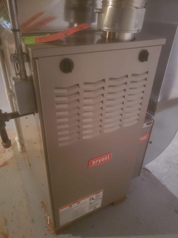 Completed furnace maintenance service on Bryant heating system. Performed comprehensive inspection of all internal components including circuit board, pressure switches, wiring connections, and gas line. All components were found to be in normal working condition with no visible damage or corrosion issues detected.