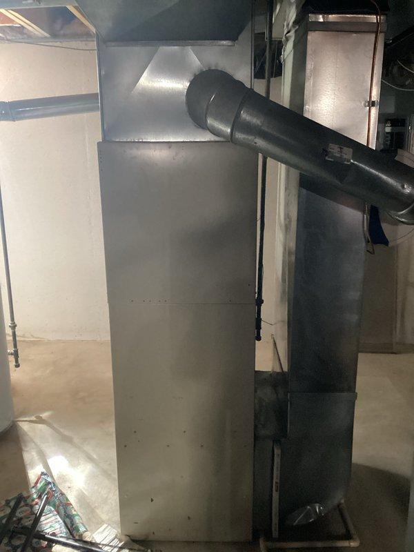 Conducted inspection and prepared estimate for replacement of existing Bryant furnace system. Documented current installation configuration including main unit, ductwork connections, and surrounding mechanical space. Evaluation focused on equipment condition, ductwork integrity, and potential upgrade requirements for improved system efficiency.