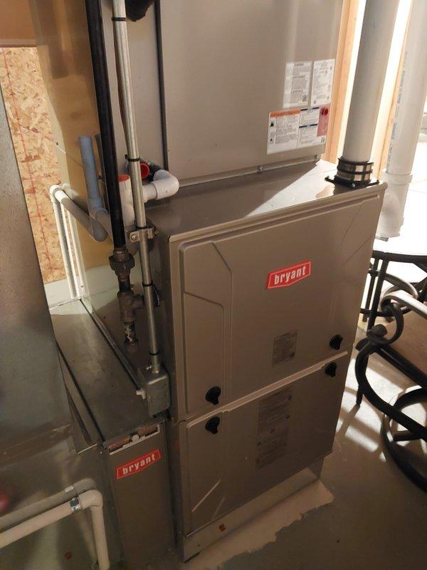 Completed scheduled maintenance on Bryant residential HVAC system per Worry Free Service Agreement. Performed comprehensive heating system inspection of the furnace unit, including examination of all PVC ventilation/drainage pipes, ductwork connections, and operational components. System is functioning properly with no issues identified.