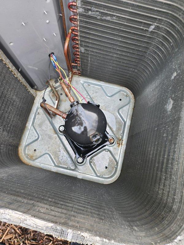 Completed routine maintenance on residential cooling system. Performed comprehensive inspection of outdoor condenser unit and indoor air handler, including examination of refrigerant lines, electrical connections, and internal components. All copper tubing, coil assemblies, and mechanical components found operational with normal wear patterns consistent with regular use.