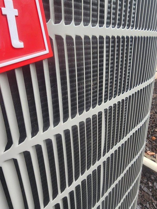 Completed scheduled air conditioning maintenance on residential cooling system. Performed refrigerant pressure and temperature diagnostics using digital manifold gauges, verifying proper system charge and operating parameters on the outdoor condensing unit. All readings within manufacturer specifications, condenser coils and protective grille inspected and found in satisfactory condition.