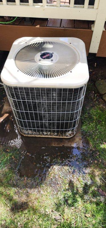 Completed routine preventive maintenance inspection on residential air conditioning system per Worry Free Service Agreement cooling protocol. Performed comprehensive 3-5 point maintenance check including visual inspection of outdoor condenser unit, verified proper operation of fan motor and compressor, checked refrigerant line connections for secure fittings, and confirmed unit is operating within normal parameters. Equipment found in satisfactory working condition with no immediate service needs identified.