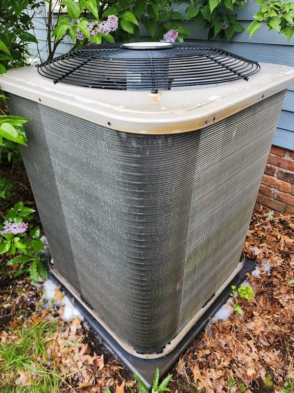 Completed comprehensive AC Maintenance 3-5 service on residential split system. Inspected outdoor condenser unit, verified proper operation and airflow through coil, and examined indoor evaporator coil assembly with condensate drain pan for proper drainage and system integrity.