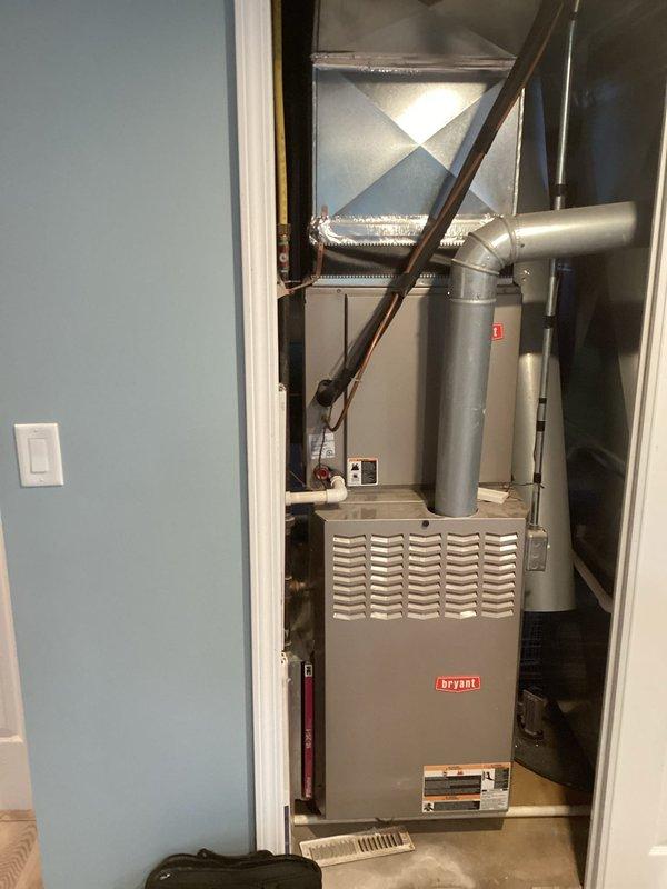 Completed HVAC estimate for air conditioning system replacement at residential property. Assessment conducted on existing AC unit with coordination scheduled for simultaneous installation with secondary AC system. Evaluated basement and utility closet locations housing current furnace equipment, ductwork configurations, and auxiliary components including humidifier and water heater to determine compatibility and installation requirements for new cooling system.
