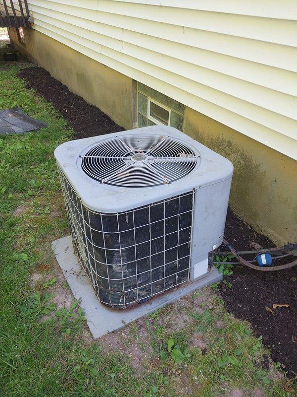 Completed routine air conditioning maintenance on residential cooling system. Performed standard inspection of outdoor condenser unit, verified proper operation of fan motor and compressor, and confirmed adequate airflow through condenser coils. Unit found operating within normal parameters and ready for continued service.