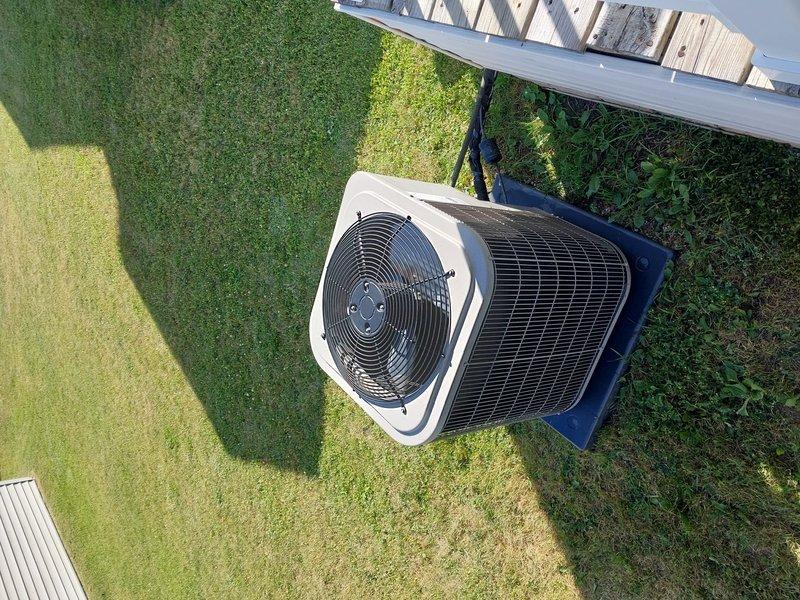 Completed comprehensive AC Maintenance 5-7 protocol on residential outdoor condensing unit under Worry Free Service Agreement - Cooling. Performed standard preventive maintenance procedures including inspection of condenser coils, fan assembly, and electrical connections; verified proper unit operation and system performance. Unit found in good operational condition with all components functioning within normal parameters.