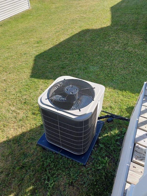 Completed comprehensive AC Maintenance 5-7 protocol on residential outdoor condensing unit under Worry Free Service Agreement - Cooling. Performed standard preventive maintenance procedures including inspection of condenser coils, fan assembly, and electrical connections; verified proper unit operation and system performance. Unit found in good operational condition with all components functioning within normal parameters.