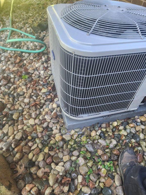 Completed comprehensive cooling season maintenance on residential air conditioning system. Performed visual inspection of outdoor condenser unit, verified proper installation on concrete pad with adequate drainage, and confirmed unit accessibility for service. Inspected electrical connections, mounting hardware, and weatherproofing components to ensure system integrity and operational readiness for the cooling season.