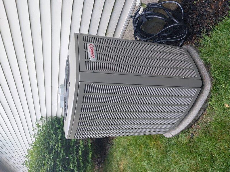 Completed routine preventive maintenance inspection on residential split-system air conditioning unit under Worry Free Service Agreement. Performed comprehensive 11-point cooling season maintenance protocol including visual inspection of outdoor condenser unit, verification of refrigerant line insulation integrity, assessment of unit mounting and levelness on pad, and confirmation of proper clearances around equipment. All system components found operating within normal parameters with no deficiencies noted at time of service.