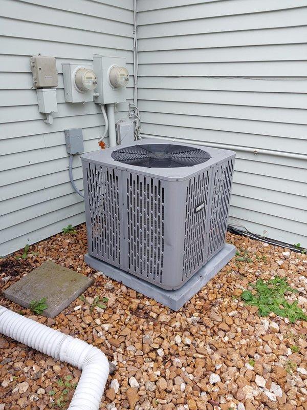 Completed scheduled cooling maintenance inspection on residential air conditioning system. Performed visual inspection of outdoor condenser unit and indoor evaporator coil, verified proper installation and clearances, and documented equipment condition with photographic records. Customer contact attempted for scheduling coordination; left voicemail message and awaiting callback to finalize service appointment.