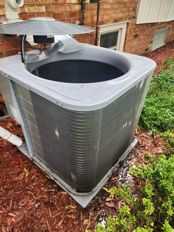 Completed comprehensive AC tune-up maintenance on residential cooling system covered under worry-free service plan. Performed thorough inspection of indoor air handler unit including motor, refrigerant lines, evaporator coils, and electrical connections, verifying all components operating within normal parameters. Inspected outdoor condenser unit, checked fan operation, examined heat exchanger fins, and confirmed system functionality with no deficiencies noted.
