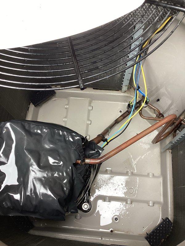 Completed routine preventative maintenance on residential air conditioning system. Performed comprehensive inspection of evaporator coil, condensate drain pan, refrigerant lines, and electrical connections. All components found to be operating within normal parameters with proper drainage function observed. System tested and confirmed operational.