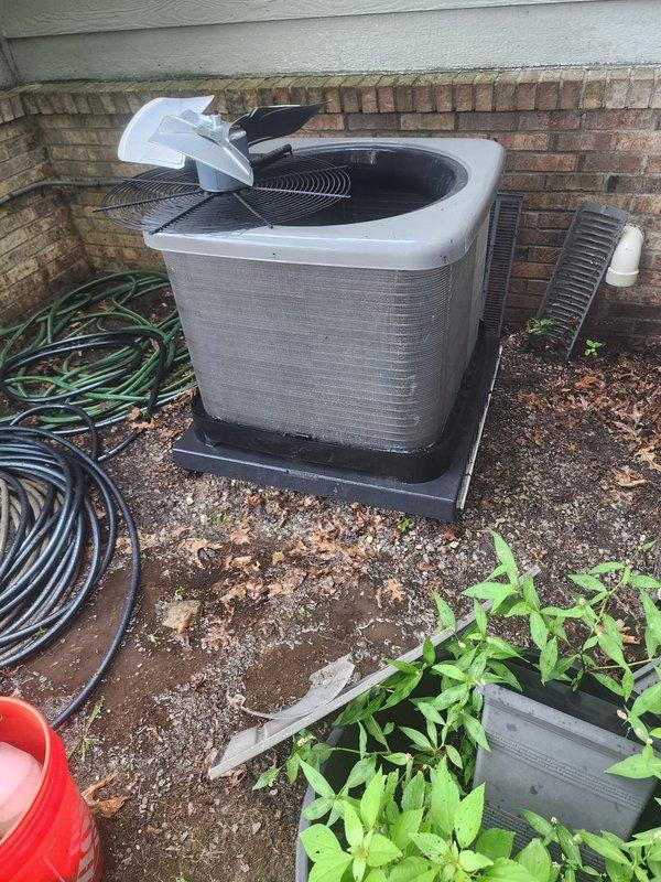Completed routine air conditioning maintenance and tune-up on outdoor condensing unit. Inspected evaporator coil, compressor, refrigerant lines, and blower assembly; verified normal condensation in drain pan and confirmed all components operating within specifications. Unit tested and left in proper working condition.