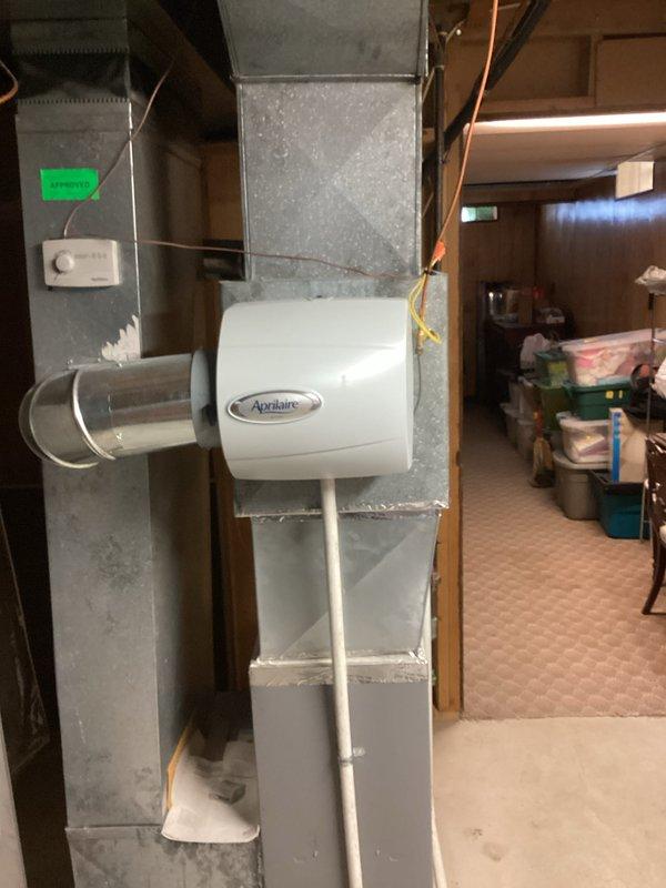 Completed estimate for replacement of 39-year-old air conditioning system. Unit exhibited multiple critical failures including pitted contactor, seized condenser fan motor, and low refrigerant charge on obsolete R-22 system. Provided replacement options and recommendations for modern, efficient equipment to customer.