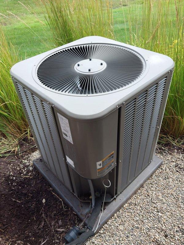 Responded to service call for air conditioning unit re-leveling. Upon arrival, assessed outdoor condenser unit positioning and found equipment requiring adjustment on concrete pad. Successfully re-leveled AC unit to manufacturer specifications to ensure proper drainage, optimal compressor operation, and extended equipment lifespan.
