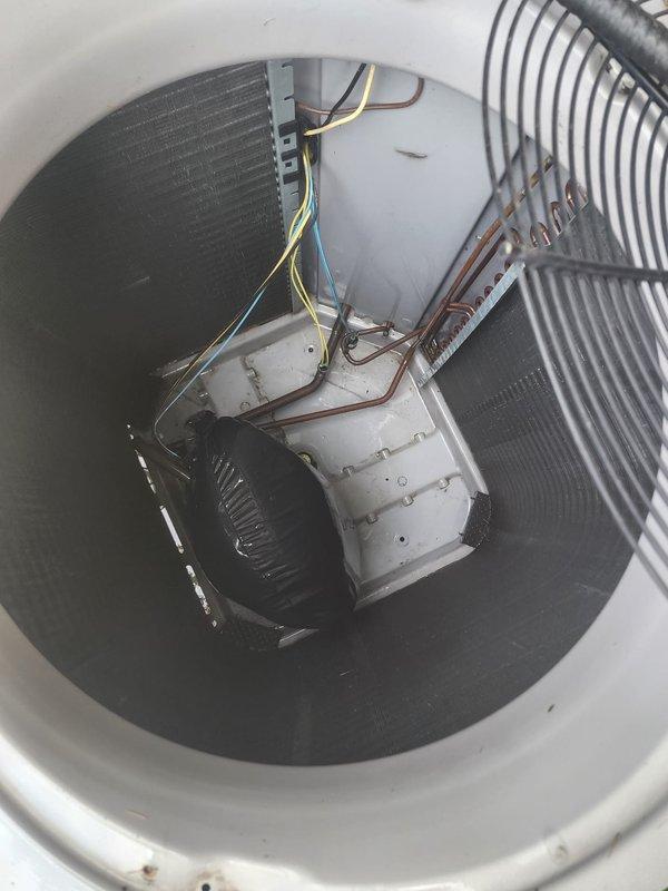 Completed scheduled cooling system maintenance on residential air conditioning unit. Performed comprehensive inspection of evaporator coil, condenser fan assembly, refrigerant lines, and electrical connections housed within indoor cabinet, verifying all components operational and in working condition. Inspected outdoor condenser unit positioned in landscaped area, confirmed proper airflow clearance and unit accessibility. Customer requested scheduling of next maintenance appointment.