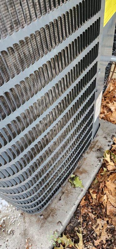 Completed comprehensive AC tune-up maintenance on outdoor condensing unit as part of prepaid maintenance program. Performed standard preventive maintenance procedures including visual inspection of unit exterior, grille, and surrounding area. Unit operational with no issues identified; system ready for continued service with next maintenance scheduled.