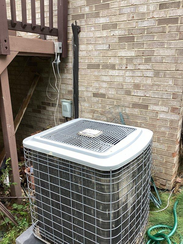 Evaluated 20-year-old residential air conditioning system with failed compressor. Inspected outdoor condenser unit and indoor ductwork system, documented existing equipment condition, and provided comprehensive replacement estimate for complete HVAC system upgrade.