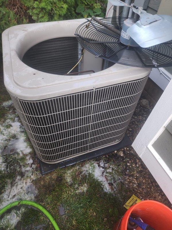 Completed furnace and air conditioning maintenance on residential HVAC system. Performed comprehensive inspection of outdoor condenser unit, including examination of compressor, refrigerant lines, electrical connections, and fan assembly. Customer enrolled in Worry Free Service Agreement for ongoing preventative maintenance coverage.