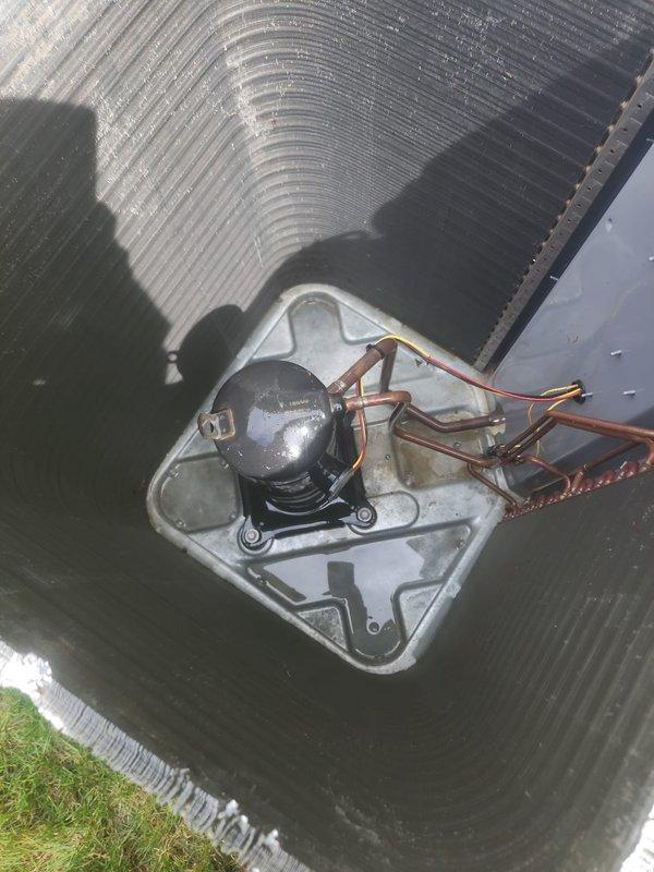 Completed scheduled cooling maintenance on residential air conditioning system. Performed comprehensive system diagnostics using refrigerant manifold gauge, verifying operating pressures, temperatures, superheat, and subcooling values to ensure proper refrigerant charge and system performance. Inspected condenser unit components including compressor, copper refrigerant lines, electrical connections, and wiring for proper operation and signs of wear.