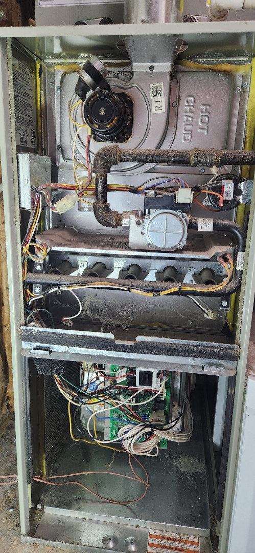 heating service. diagnosed no heat. performed maintenance on furnace .