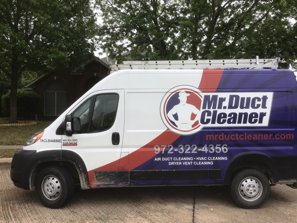 Cleaned a/c unit and all air ducts Cleaned a/c unit and all air ducts