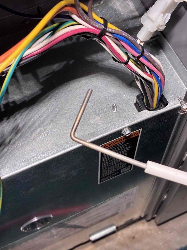 Performed scheduled maintenance on HVAC system under existing service agreement. Inspected interior electrical components and control valve assembly, verifying proper wire connections and operational status. All components were found to be in good working condition with no issues detected.