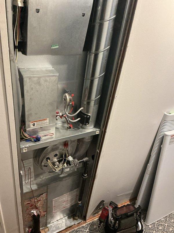 Performed comprehensive maintenance on residential HVAC furnace system. Inspected and tested all electrical components including circuit board, wiring connections, and control assembly for proper operation. Examined gas supply lines, blower motor assembly, and exhaust ventilation system, confirming all components are functioning within manufacturer specifications.