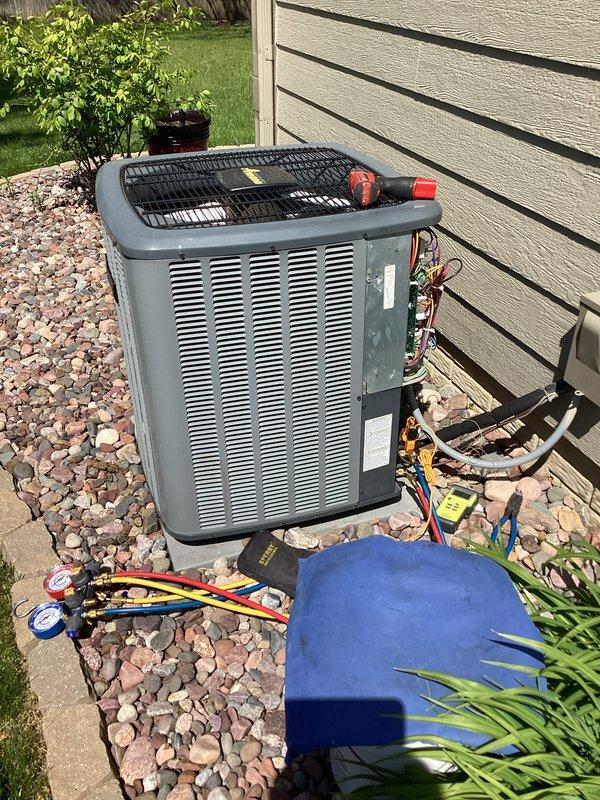 Completed prepaid maintenance visit on residential cooling system. Performed comprehensive system diagnostics using manifold gauges to verify refrigerant pressures and overall system performance. Unit operating within normal parameters with all components functioning properly at time of inspection.