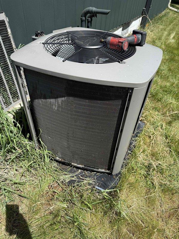 Completed comprehensive cooling system maintenance on Lennox outdoor condensing unit as part of prepaid membership service. Performed standard tune-up procedures including refrigerant pressure checks using manifold gauge set, electrical component inspection, and condenser coil cleaning. Unit operating within normal parameters upon completion of service visit.