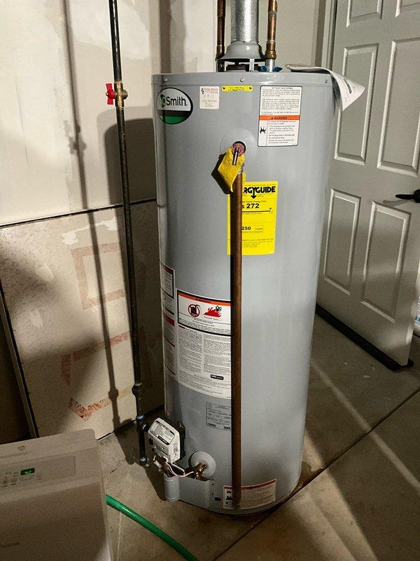Conducted estimate for replacement of leaking 50-gallon A.O. Smith natural gas water heater. Assessed existing unit and provided customer with options for both traditional tank-style and tankless water heater systems to meet their needs.