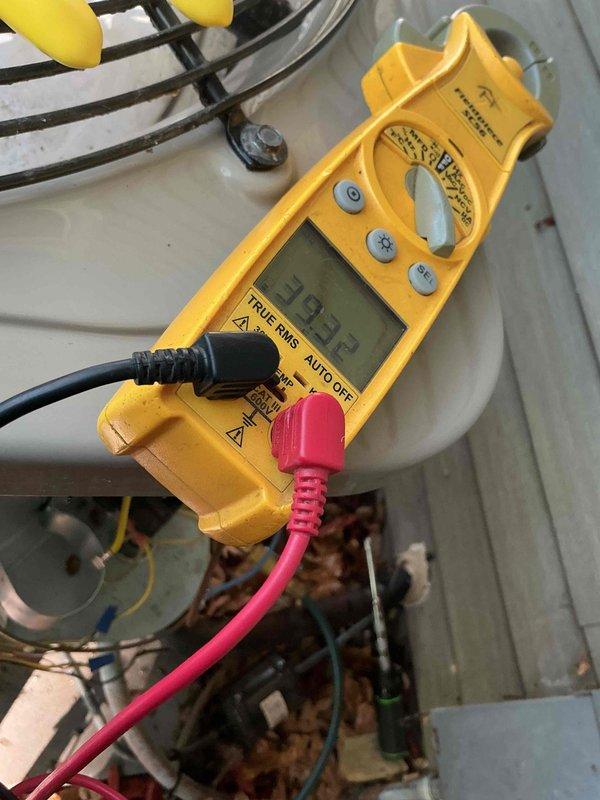 Completed comprehensive air conditioning tune-up on residential outdoor condensing unit. Performed system diagnostics and electrical testing, confirming proper amperage draw and operational parameters within manufacturer specifications. Unit operating efficiently with all components functioning as designed.