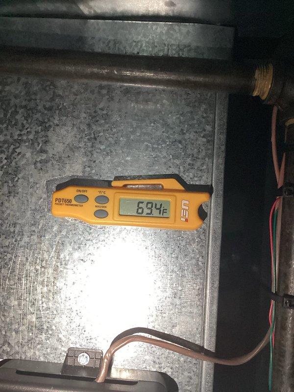 Completed comprehensive A/C tune-up service, including full system diagnostics and performance verification. Supply air temperature measured at 47.6°F and return air temperature at 69.4°F, confirming proper system operation with adequate temperature differential. All components inspected and system operating within manufacturer specifications.