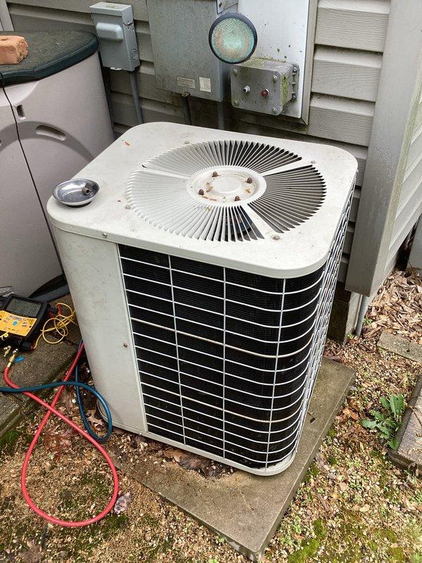 Completed routine preventive maintenance inspection on residential air conditioning system as part of recurring membership agreement. Performed comprehensive system diagnostics including electrical measurements, refrigerant pressure readings, and visual equipment assessment of outdoor condenser unit. All components operating within normal parameters with minor dirt accumulation noted on top surface of unit requiring standard cleaning during next service interval.