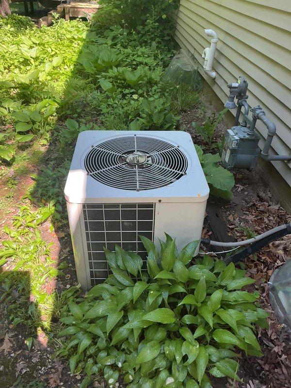 Completed comprehensive air conditioning tune-up service on residential Carrier HVAC system, including inspection of indoor air handler unit and outdoor condenser unit. Performed standard maintenance procedures, verified proper system operation, and provided estimate for duct cleaning services as requested.