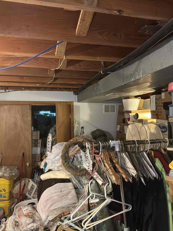 Completed estimate for natural gas furnace replacement located in basement. Assessed existing HVAC control board and gas valve assembly, documented current system configuration including electrical connections and refrigerant lines. Provided replacement options and recommendations for new furnace installation.