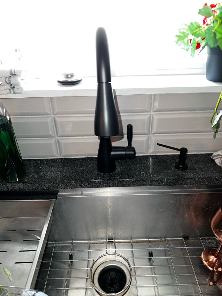 Installed a new kitchen faucet in Waldorf, Maryland 