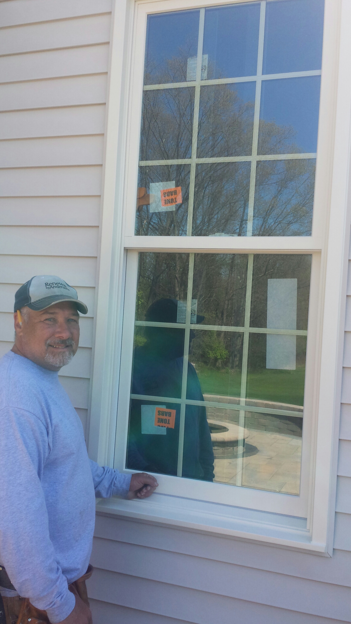 Strongsville, OH - Installing beautiful double hung windows in Strongsville..Renewal by Andersen Strongsville, OH - Installing beautiful double hung windows in Strongsville..Renewal by Andersen