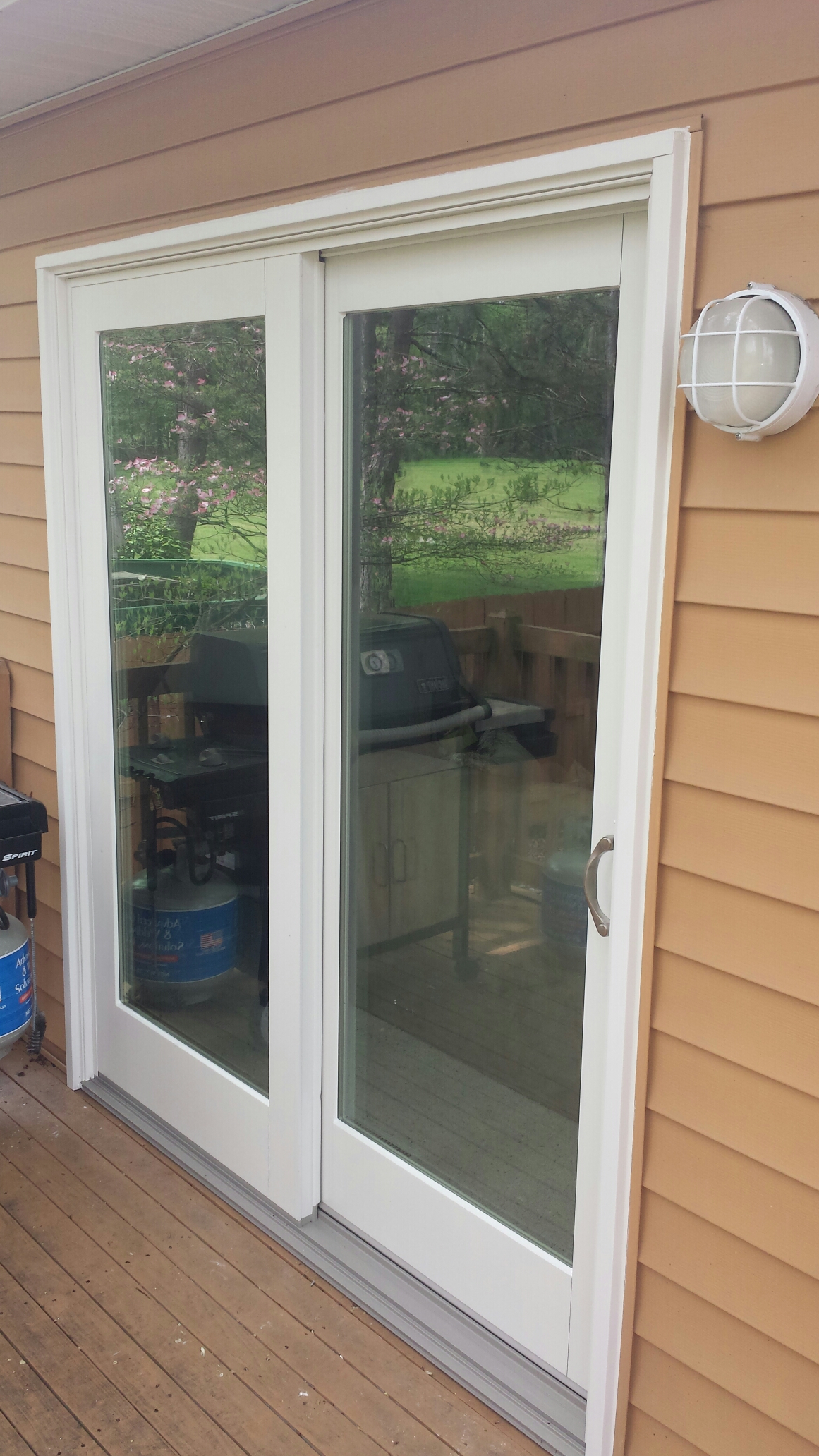Mentor, OH - A perfect patio door install in Mentor..Renewal by Andersen Mentor, OH - A perfect patio door install in Mentor..Renewal by Andersen
