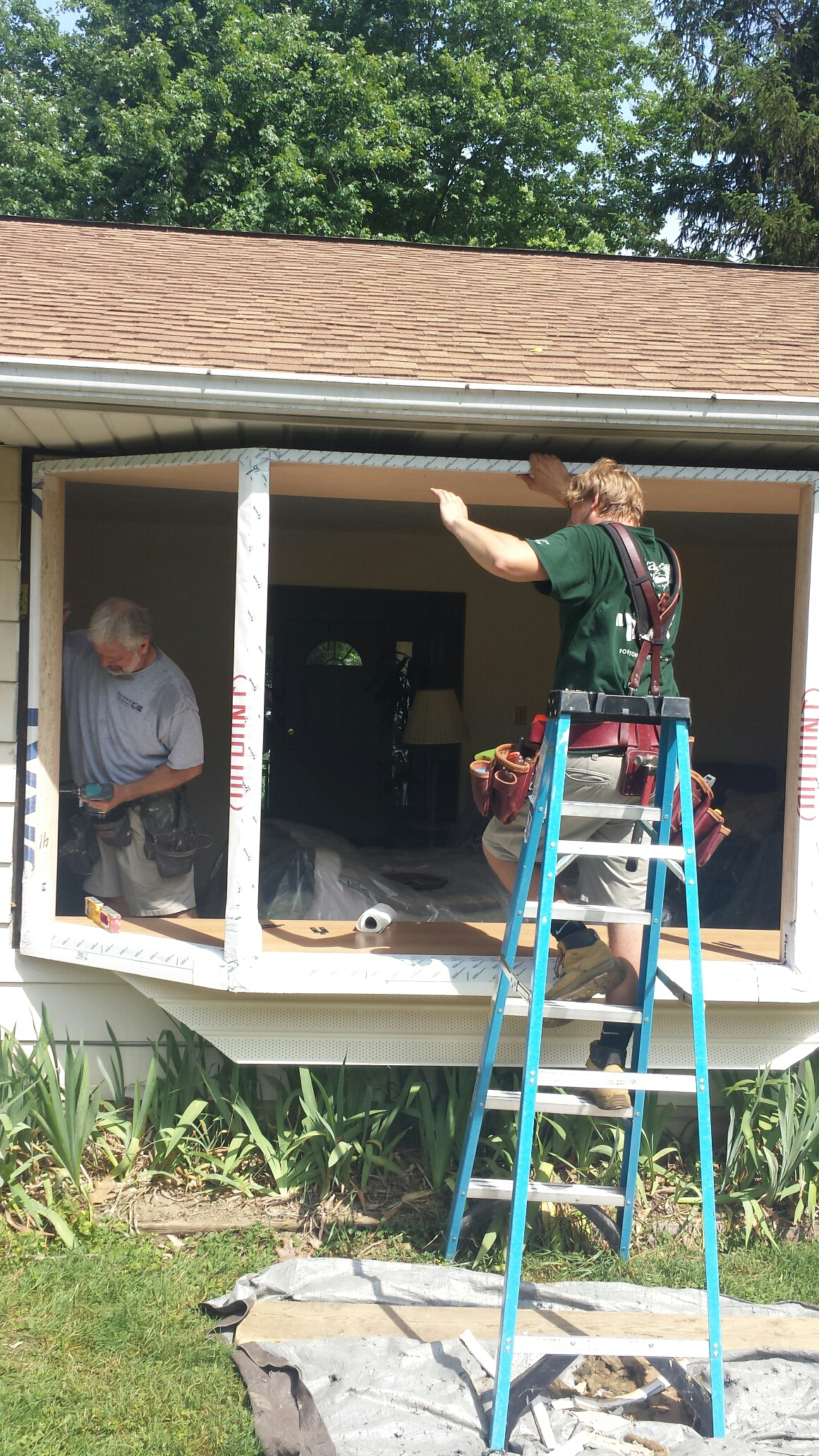 Mentor, OH - Installing a beautiful bay window in Mentor. Renewal by Andersen Mentor, OH - Installing a beautiful bay window in Mentor. Renewal by Andersen