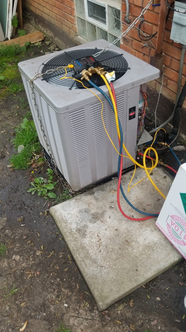 Air-conditioning maintenance