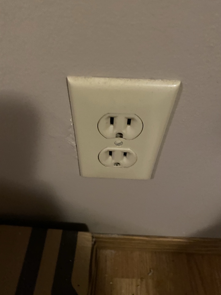 Receptacle Circuit Troubleshooting by Platinum Electrical Services in Northwest Calgary